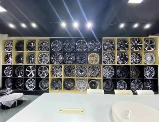 WEUP alloy wheel showroom display